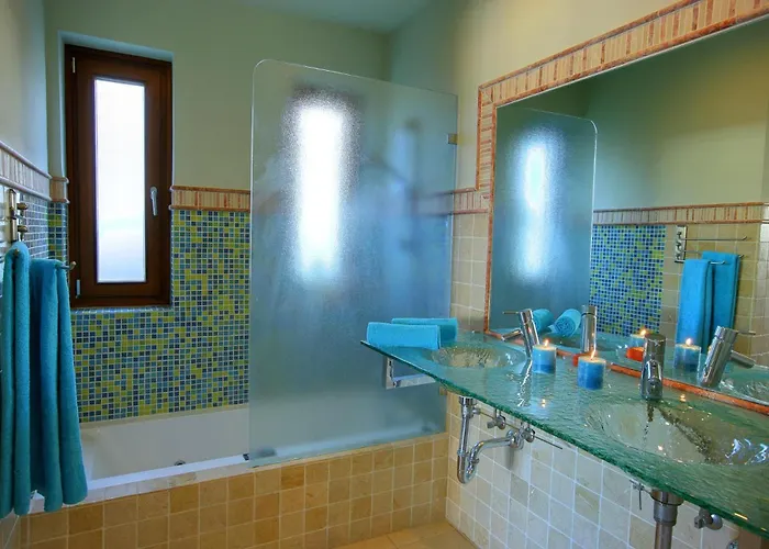 San Nicasio By Vintage Travel *